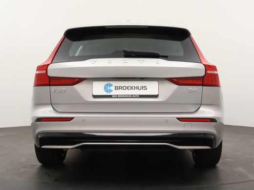 Volvo  V60 B4 Plus Dark | Stoel & stuurwielverwarming | Lederen interieur |Adaptieve cruise control incl. BL... ActivLease financial lease