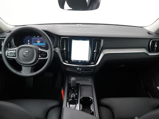 Volvo  V60 B4 Plus Dark | Stoel & stuurwielverwarming | Lederen interieur |Adaptieve cruise control incl. BL... ActivLease financial lease
