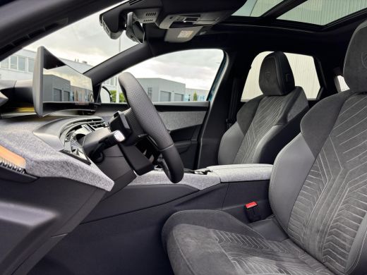 Peugeot E-3008 GT 73 kWh | 525 KM (WLTP) | 360 Camera | Panorama Schuif/Kantel-dak |20" LMV | ActivLease financial lease