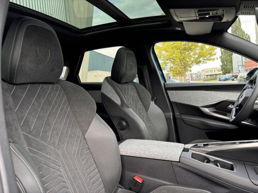 Peugeot E-3008 GT 73 kWh | 525 KM (WLTP) | 360 Camera | Panorama Schuif/Kantel-dak |20" LMV | ActivLease financial lease