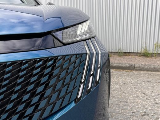Peugeot E-3008 GT 73 kWh | 525 KM (WLTP) | 360 Camera | Panorama Schuif/Kantel-dak |20" LMV | ActivLease financial lease
