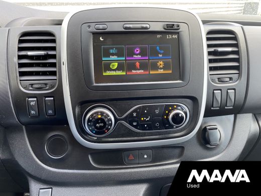 Renault Trafic 2.0 dCi 120PK T29 L2H1 DC Business Airco Multifunctioneel stuurwiel Cruise Bluetooth Navigatie ActivLease financial lease