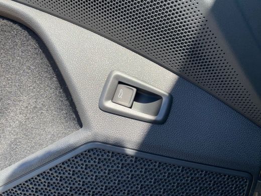 Skoda Kodiaq Business Edition | Achteruitrijcamera | Crew Protect Assist | Cruise control met speedlimiter ActivLease financial lease