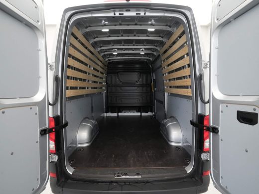Volkswagen Crafter 30 2.0 TDI L3H3 Trekhaak Camera Navi via App Cruise ActivLease financial lease