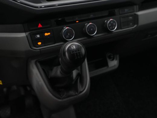 Volkswagen Crafter 30 2.0 TDI L3H3 Trekhaak Camera Navi via App Cruise ActivLease financial lease