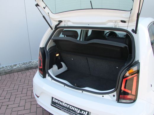 Volkswagen up! 1.0 BMT move up! Cruise | Apps | Camera ActivLease financial lease