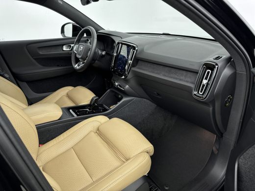 Volvo  XC40 Recharge Twin Performance Ultimate 82 kWh 442PK! | 20" | Inscription NAPPA Leder | Achterbankverw... ActivLease financial lease