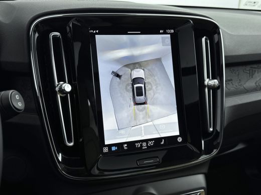 Volvo  XC40 Recharge Twin Performance Ultimate 82 kWh 442PK! | 20" | Inscription NAPPA Leder | Achterbankverw... ActivLease financial lease
