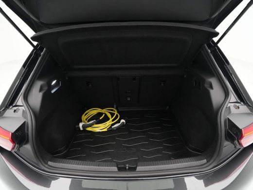 Volkswagen ID.3 Pro Edition Advantage 58 kWh Navigatie Camera Stoelverwarming Acc 300 ActivLease financial lease