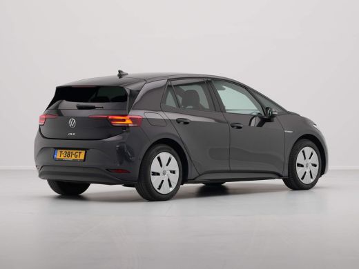 Volkswagen ID.3 Pro Edition Advantage 58 kWh Navigatie Camera Stoelverwarming Acc 300 ActivLease financial lease