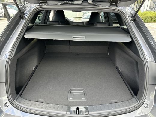 Toyota Corolla Touring Sports Hybrid 140 Dynamic ActivLease financial lease