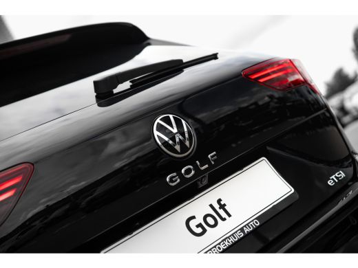 Volkswagen Golf Life Edition Inclusief €2000,- inruilvoordeel | | 'App-Connect' draadloze smartphone integratie |... ActivLease financial lease