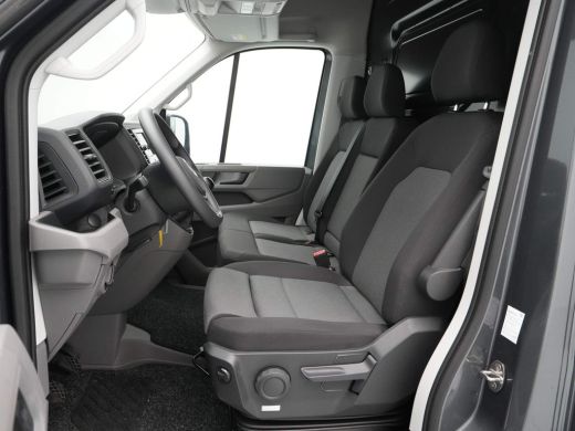 Volkswagen Crafter 30 2.0 TDI L3H3 Navi via App Camera Trekhaak Voorruitverwarming ActivLease financial lease