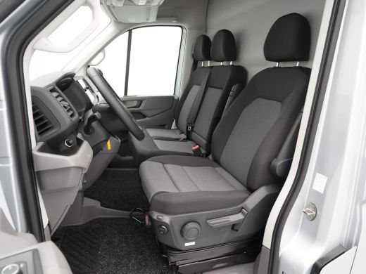 Volkswagen Crafter 35 2.0 TDI 177pk DSG L3H3 Exclusive Navigatie Camera Side Assist Stoelverwarming ActivLease financial lease