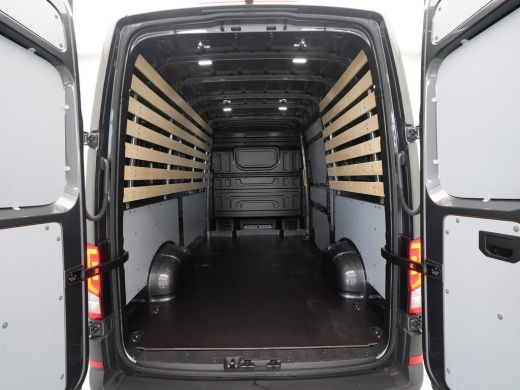 Volkswagen Crafter 35 2.0 TDI DSG L3H3 Exclusive EURO VI Navi via App Camera Trekhaak Voorruitverwarming ActivLease financial lease