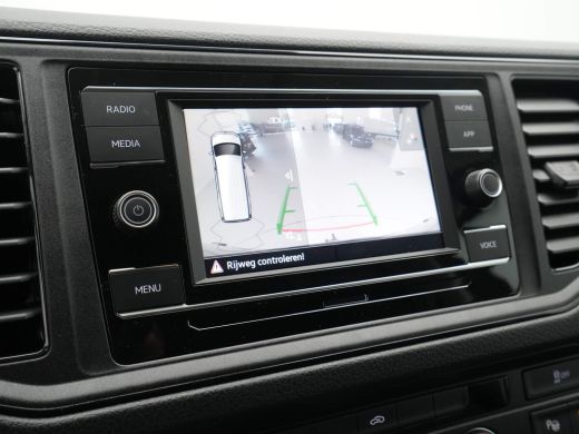 Volkswagen Crafter 35 2.0 TDI DSG L3H3 Exclusive EURO VI Navi via App Camera Trekhaak Voorruitverwarming ActivLease financial lease
