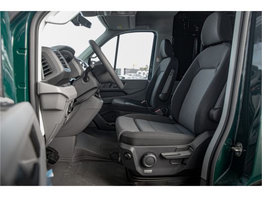 Volkswagen Crafter | Exclusive | Ontario Green | Navi | Led | Adaptive Cruise | Multistuur | Camera ActivLease financial lease