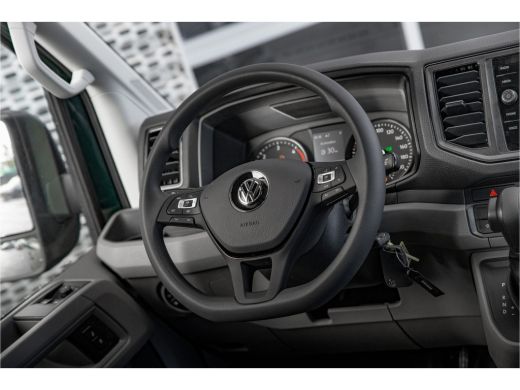 Volkswagen Crafter | Exclusive | Ontario Green | Navi | Led | Adaptive Cruise | Multistuur | Camera ActivLease financial lease