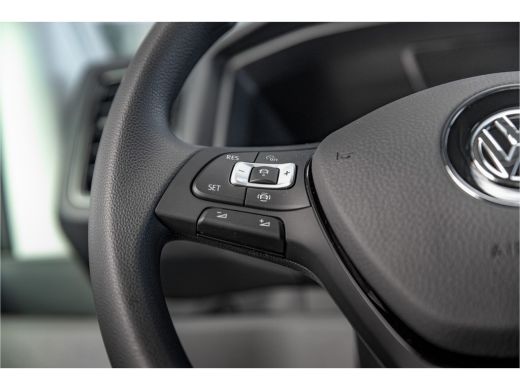 Volkswagen Crafter | Exclusive | Ontario Green | Navi | Led | Adaptive Cruise | Multistuur | Camera ActivLease financial lease