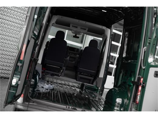 Volkswagen Crafter | Exclusive | Ontario Green | Navi | Led | Adaptive Cruise | Multistuur | Camera ActivLease financial lease