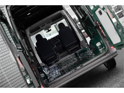 Volkswagen Crafter | Exclusive | Ontario Green | Navi | Led | Adaptive Cruise | Multistuur | Camera ActivLease financial lease