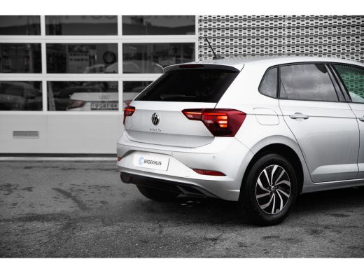Volkswagen Polo Volkswagen Life Edition Inclusief €2000,- inruilvoordeel + €1000,- korting | 'App-Connect' draadl... ActivLease financial lease