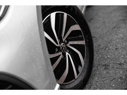 Volkswagen Polo Volkswagen Life Edition Inclusief €2000,- inruilvoordeel + €1000,- korting | 'App-Connect' draadl... ActivLease financial lease