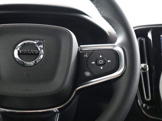 Volvo  C40 Single Motor Extended Range Plus 82 kWh Direct leverbaar! | Stoel & stuurwielverwarming | Parkass... ActivLease financial lease