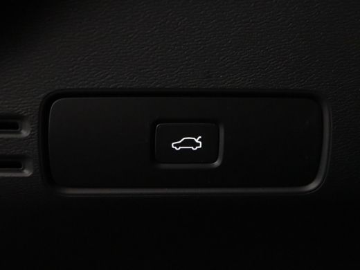 Volvo  C40 Single Motor Extended Range Plus 82 kWh Direct leverbaar! | Stoel & stuurwielverwarming | Parkass... ActivLease financial lease