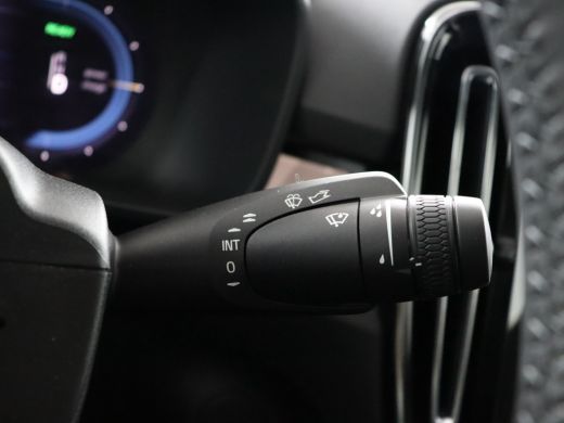 Volvo  C40 Single Motor Extended Range Plus 82 kWh Direct leverbaar! | Stoel & stuurwielverwarming | Parkass... ActivLease financial lease
