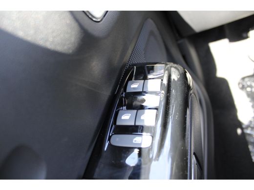 Citroën C3 1.2 PureTech Feel Edition "Metallic lak Ambiance Wood Techno Nav Pack 17"" lichtmetalen velgen 'V... ActivLease financial lease
