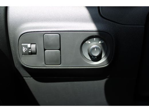 Citroën C3 1.2 PureTech Feel Edition "Metallic lak Ambiance Wood Techno Nav Pack 17"" lichtmetalen velgen 'V... ActivLease financial lease