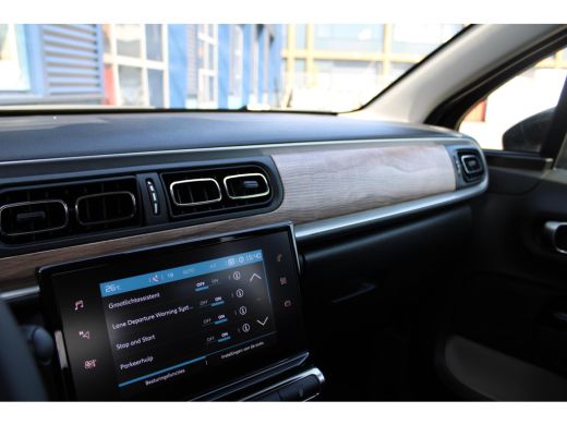 Citroën C3 1.2 PureTech Feel Edition "Metallic lak Ambiance Wood Techno Nav Pack 17"" lichtmetalen velgen 'V... ActivLease financial lease