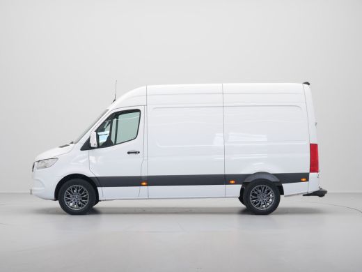 Mercedes Sprinter 311 2.2 CDI 115pk L2H2 Navigatie Camera Airco Cruise ActivLease financial lease