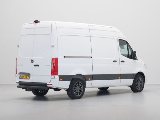 Mercedes Sprinter 311 2.2 CDI 115pk L2H2 Navigatie Camera Airco Cruise ActivLease financial lease