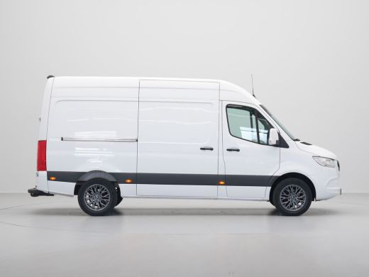 Mercedes Sprinter 311 2.2 CDI 115pk L2H2 Navigatie Camera Airco Cruise ActivLease financial lease