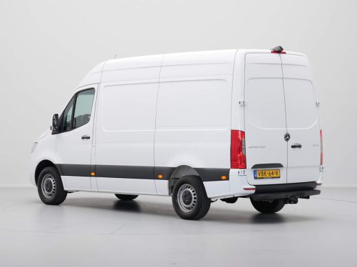 Mercedes Sprinter 311 2.2 CDI 115pk L2H2 Navigatie Camera Airco Cruise ActivLease financial lease