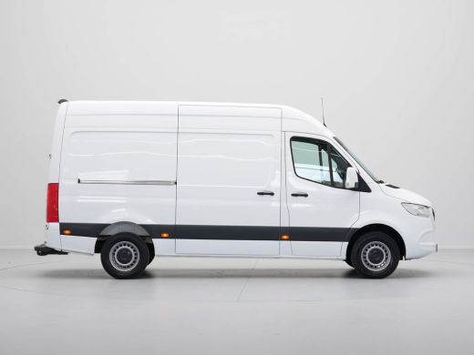 Mercedes Sprinter 311 2.2 CDI 115pk L2H2 Navigatie Camera Airco Cruise ActivLease financial lease