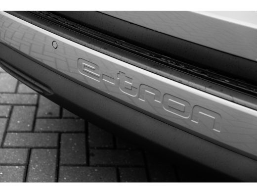Audi Q4 e-tron 45 quattro Advanced edition 82 kWh ActivLease financial lease