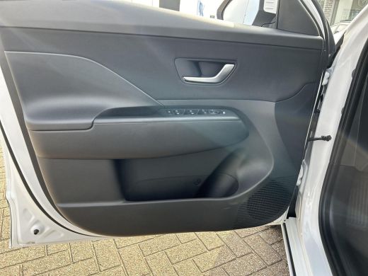 Hyundai KONA EV Comfort 65.4 kWh | €5.240,- Voorraad Voordeel | Direct Rijden! | NU OF NOOIT ActivLease financial lease
