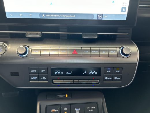 Hyundai KONA EV Comfort 65.4 kWh | €5.240,- Voorraad Voordeel | Direct Rijden! | NU OF NOOIT ActivLease financial lease
