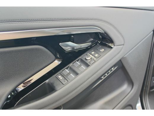 Land Rover Range Rover Evoque 1.5 P300e AWD SE Schuifkanteldak/ DAB+ ActivLease financial lease