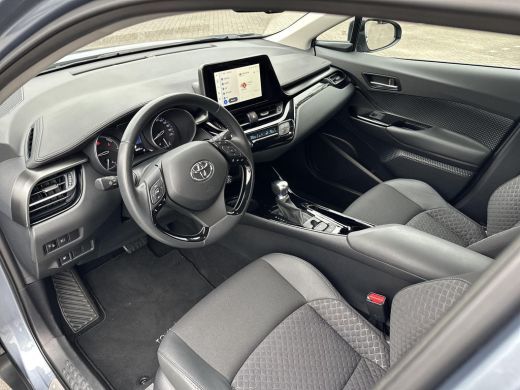 Toyota C-HR 2.0 Hybrid Dynamic | Apple Carplay/Android auto | Achteruitrijcamera | Climate control ActivLease financial lease