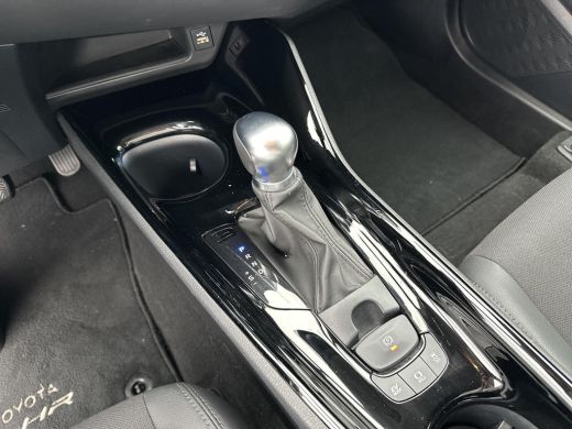 Toyota C-HR 2.0 Hybrid Dynamic | Apple Carplay/Android auto | Achteruitrijcamera | Climate control ActivLease financial lease