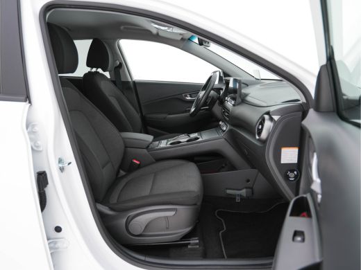 Hyundai KONA EV Fashion 39 kWh NEW MODEL [ 3-Fase ] Aut. *HEAT-PUMP | NAVI-FULLMAP | DIGI-COCKPIT | FULL-LED |... ActivLease financial lease