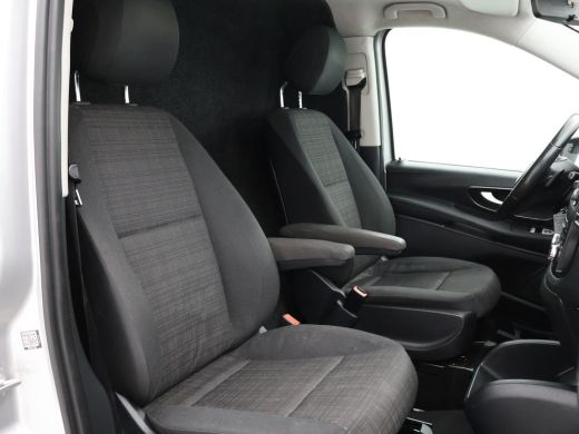 Mercedes Vito 119 CDI LANG AUT. 190 PK + 2 SCHUIFDEUREN / LED / CAMERA / 2500 KG TREKHAAK / 18 INCH LMV ActivLease financial lease