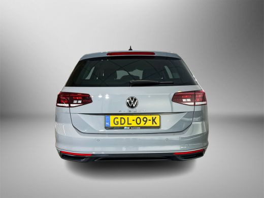 Volkswagen Passat Variant 1.5 150pk TSI Business / Parkeersensor voor en achter / Navigatiesysteem / Voorstoelen ve... ActivLease financial lease