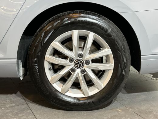 Volkswagen Passat Variant 1.5 150pk TSI Business / Parkeersensor voor en achter / Navigatiesysteem / Voorstoelen ve... ActivLease financial lease
