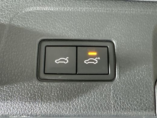 Volkswagen Passat Variant 1.5 150pk TSI Business / Parkeersensor voor en achter / Navigatiesysteem / Voorstoelen ve... ActivLease financial lease