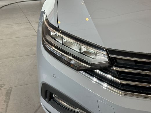 Volkswagen Passat Variant 1.5 150pk TSI Business / Parkeersensor voor en achter / Navigatiesysteem / Voorstoelen ve... ActivLease financial lease